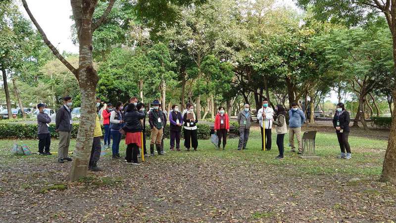 林務局羅東林管處轄下羅東自然教育中心推出「森林共學堂」從林開始主題講座，讓民眾可以更認識森林。   圖：翻攝自台灣山林悠遊網 