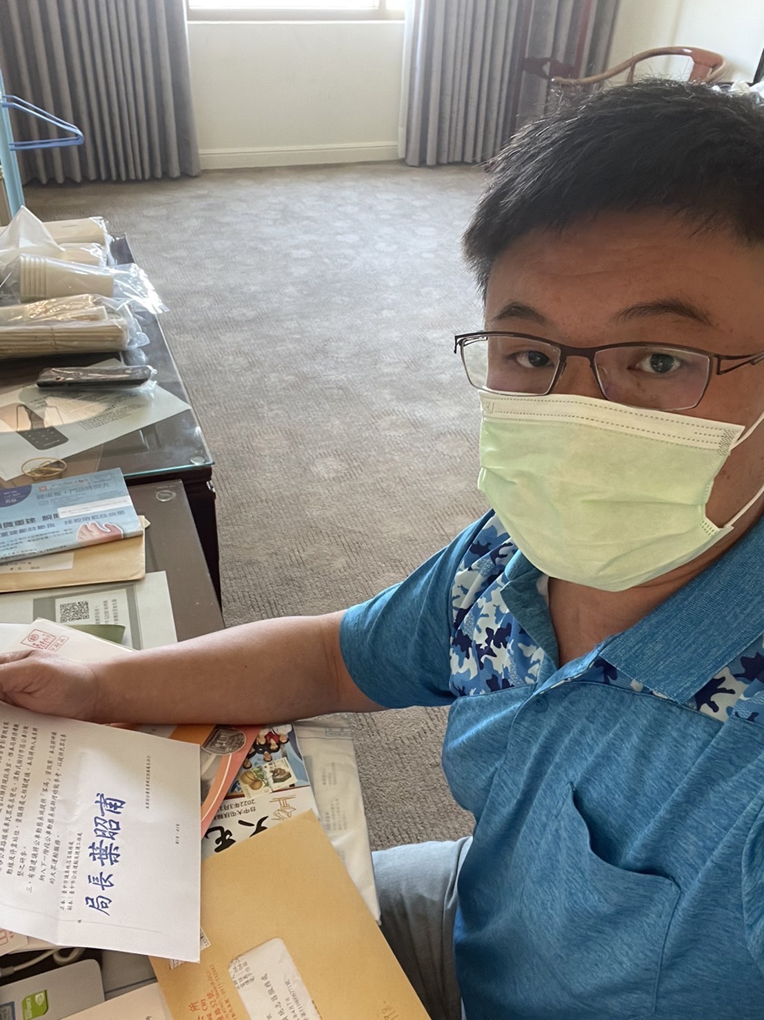 助理確診 施志昌二採均陰性 全黨團24人快篩全陰