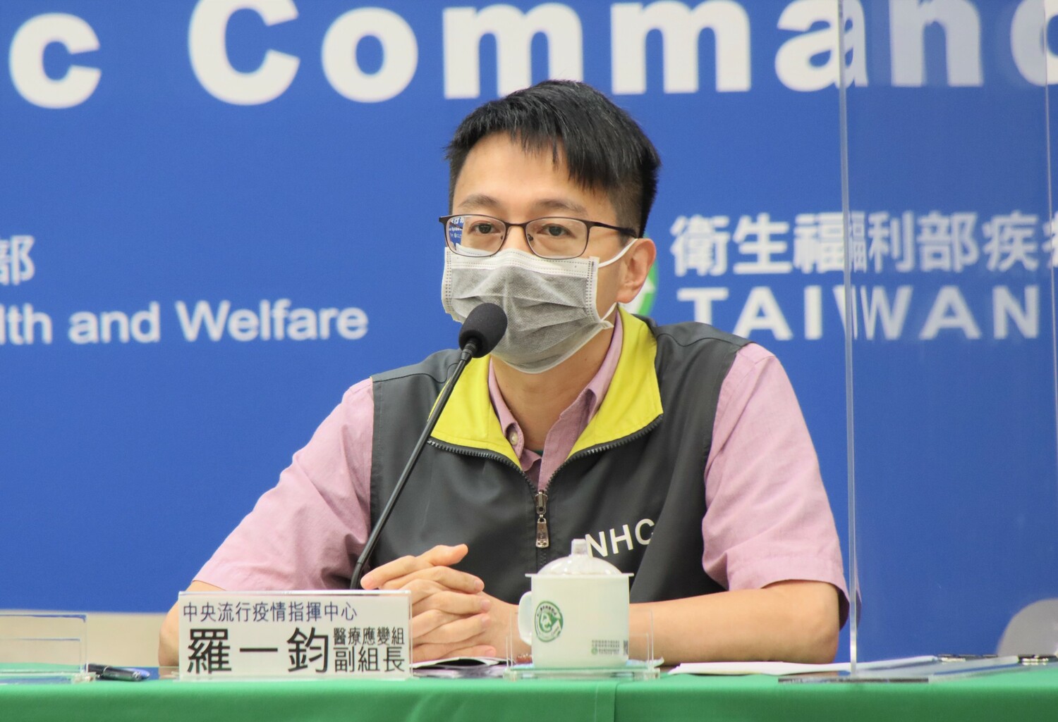 送藥到府卻不包含口服抗病毒藥物？羅一鈞：不是每個確診者都需要