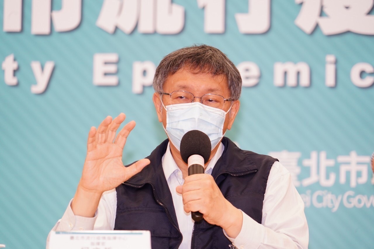 私下酸賴香伶竟要黨主席公開道歉 柯文哲嘆：小黨悲哀、應事先套好招