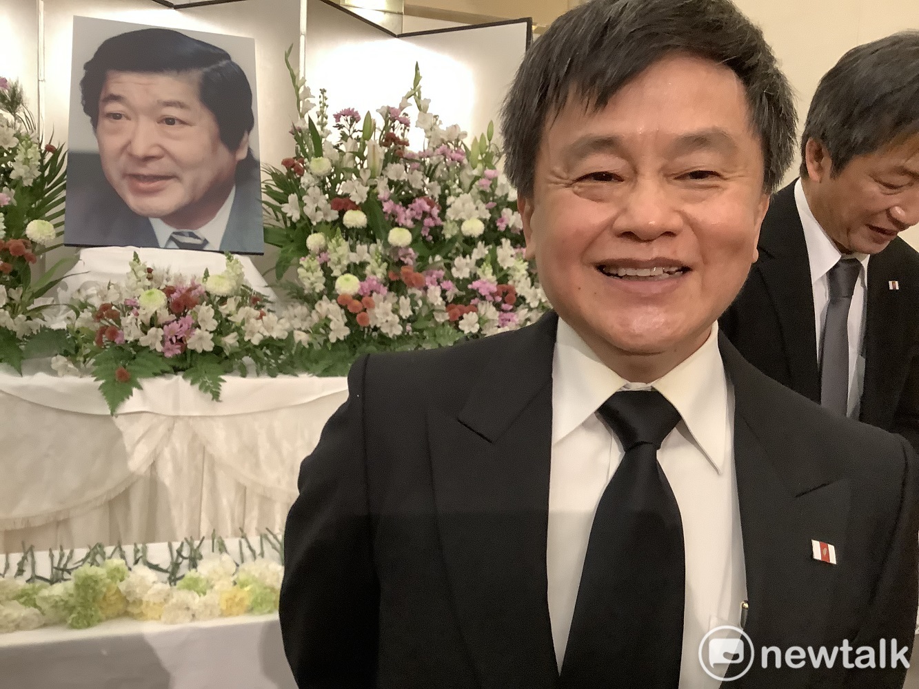 剛接任獨盟日本總本部理事長的林建良致詞時透露了宗像隆幸在1998年成功地阻止了日本首相小淵惠三跟著柯林頓喊「三不」。 圖：劉黎兒攝