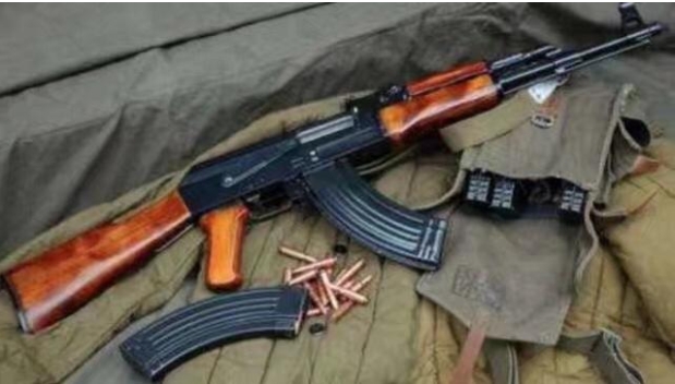 被譽為槍王之王的俄製AK47步槍。   圖 : 翻攝自KKNews