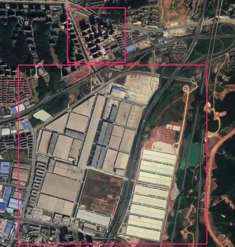 空拍圖顯示，比亞迪長沙工廠與居民區非常靠近。   圖 : 翻攝自中國慈善家