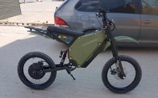 烏克蘭西部城市捷爾諾波爾的一家名為 ELEEK 公司建造的電動自行車。   圖 : 翻攝自推特