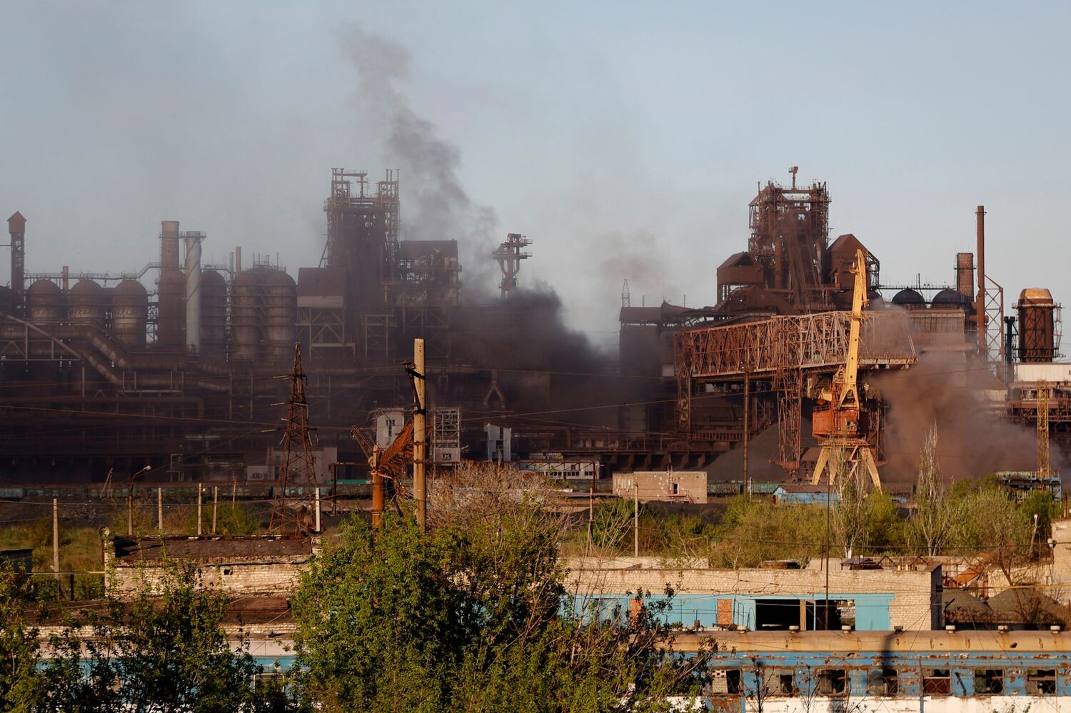 21日俄羅斯國防部宣布馬立波的亞速鋼鐵廠（Azovstal）已「完全獲得解放」。   圖：達志影像/美聯社