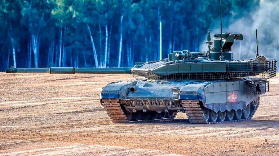 俄國官媒宣稱俄羅斯軍工製造廠「烏拉爾機械製造廠」5月17日向俄軍交付一批最新型T-90M「突破式」(Proryv)主戰坦克。 圖：翻攝ZradaXXII推特