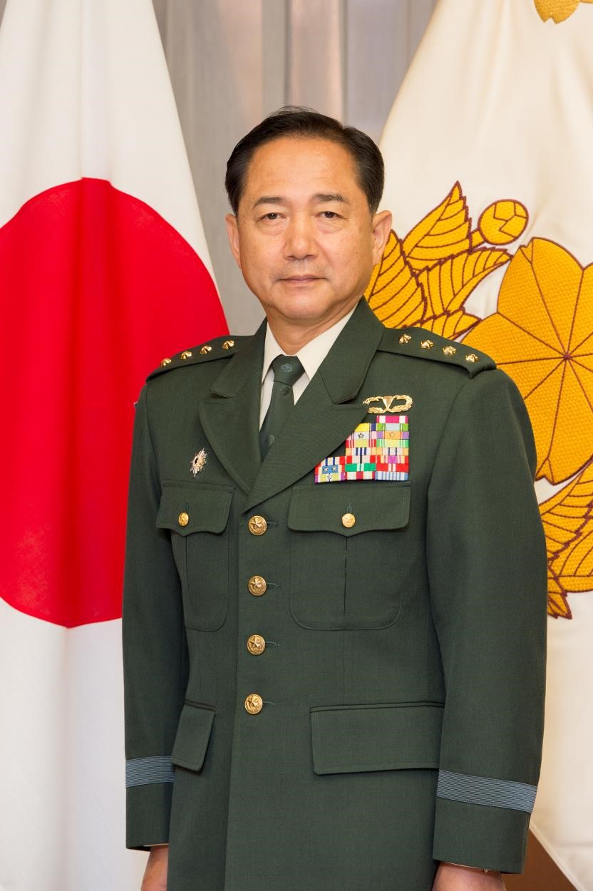 日本自衛隊最高武官、統合幕僚長山崎幸二。   圖:日本陸上自衛隊