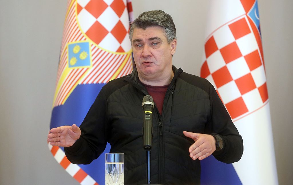 克羅埃西亞總統米蘭諾維奇（Zoran Milanović）18日表態，計畫指示該國常駐北約代表阻止芬蘭和瑞典加入北約。   擷取自環球網