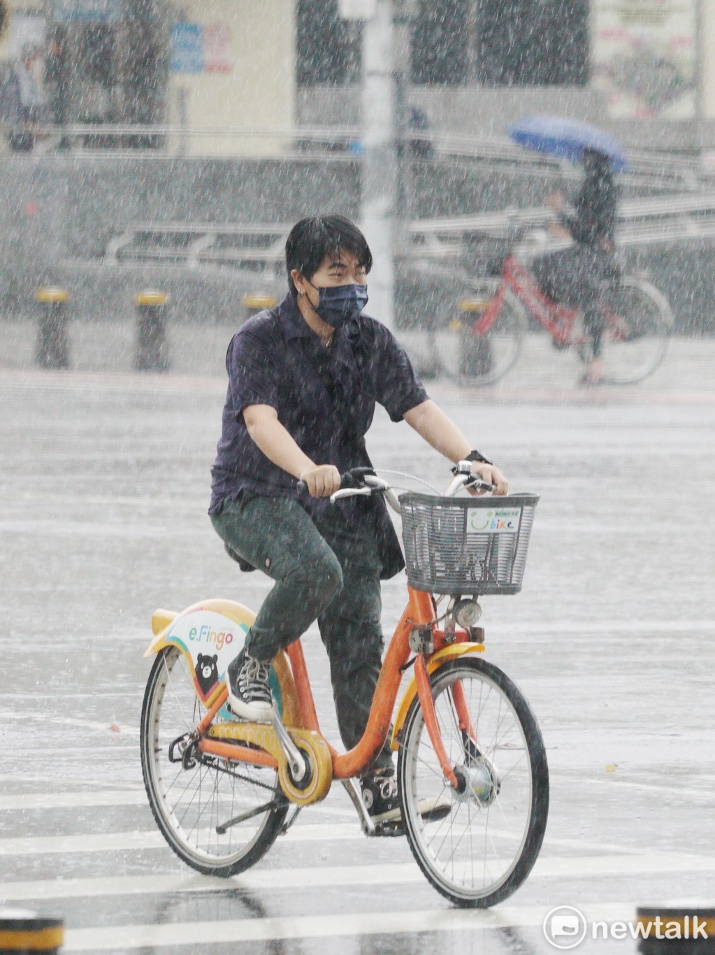 氣象專家吳德榮表示，今日起進入梅雨旺盛期，各地要慎防致災性降雨（資料照）。   圖：張良一/攝