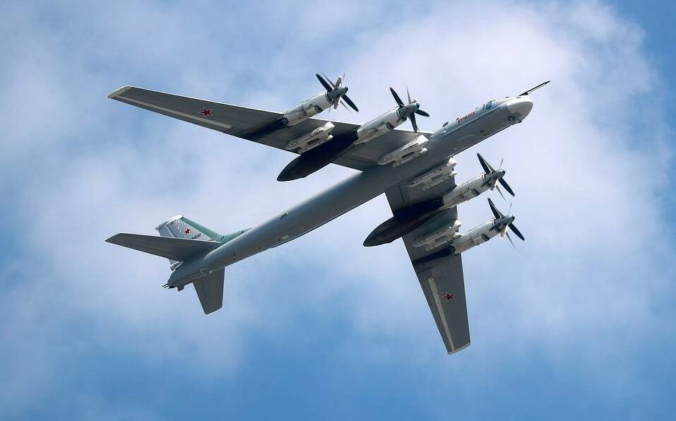 烏克蘭全境空襲警報！傳俄羅斯13架Tu-95轟炸機、8架米格-31同時升空