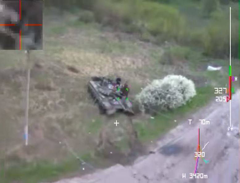 烏克蘭軍隊曝光特種部隊首次操作襲擊俄軍戰車的影片。   圖：翻攝烏克蘭武裝部隊特種作戰部隊臉書
