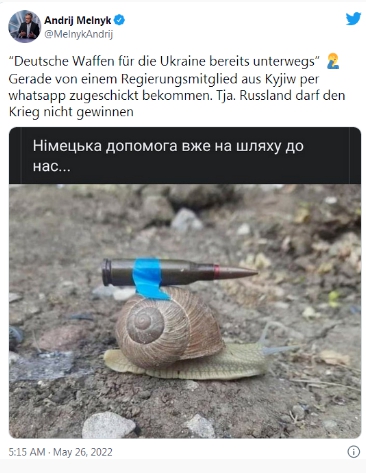 烏克蘭駐德國大使安德列•梅利尼克當地時間 26 日發佈了一張寓意諷刺的「蝸牛圖」——暗示德國援烏武器運送速度太慢。   圖 : 翻攝自推特