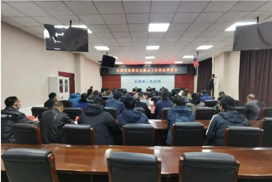 比黃金還貴蟲草要人命! 四川村民4000米高山採集遭雷殛 7人不幸罹難