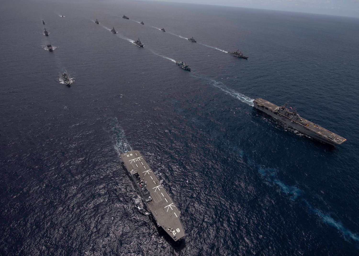 世界上最大的海上軍事演習「環太平洋演習」，主要訴求志同道合的國家齊聚環太平洋，支持一個自由和開放的印太地區。圖為2020年演習照片。   圖：翻攝自RIMPAC臉書