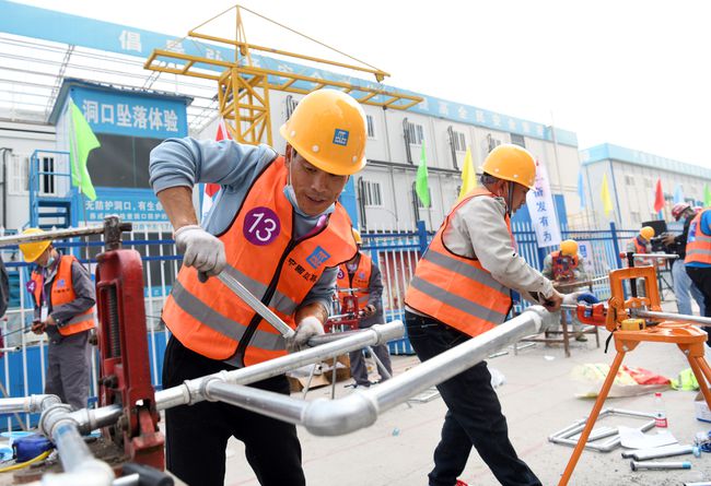 中國建築工人。   圖：翻攝自新華網（資料照）