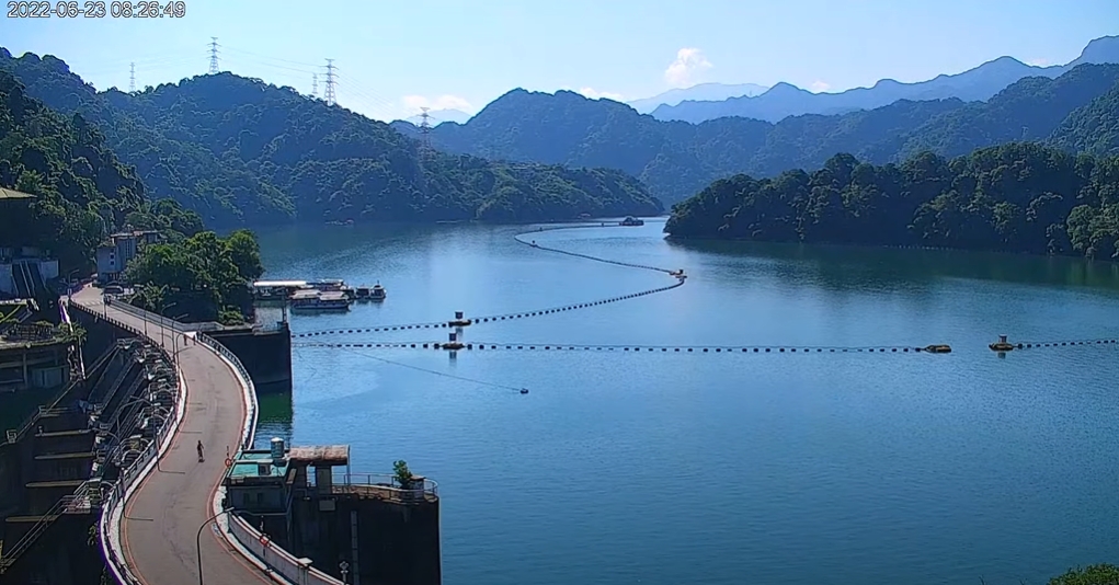台灣自來水公司表示，目前全台水情良好，8月底前供水無虞（圖為石門水庫）。   圖：截取自石門水庫即時影像