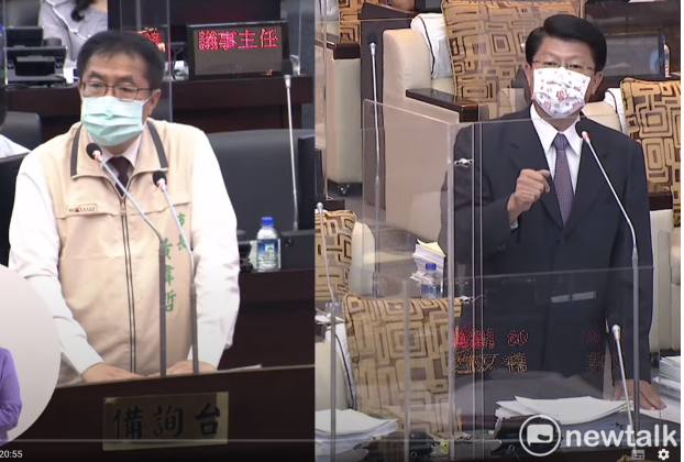 台南市議員謝龍介在議會爆料指出，LED艾迪森包商和靈骨塔業者拿這匯款單等相關證據跟他陳情，指稱黃偉哲市長身邊的人打著市長名義索賄。   圖：黃博郎／攝