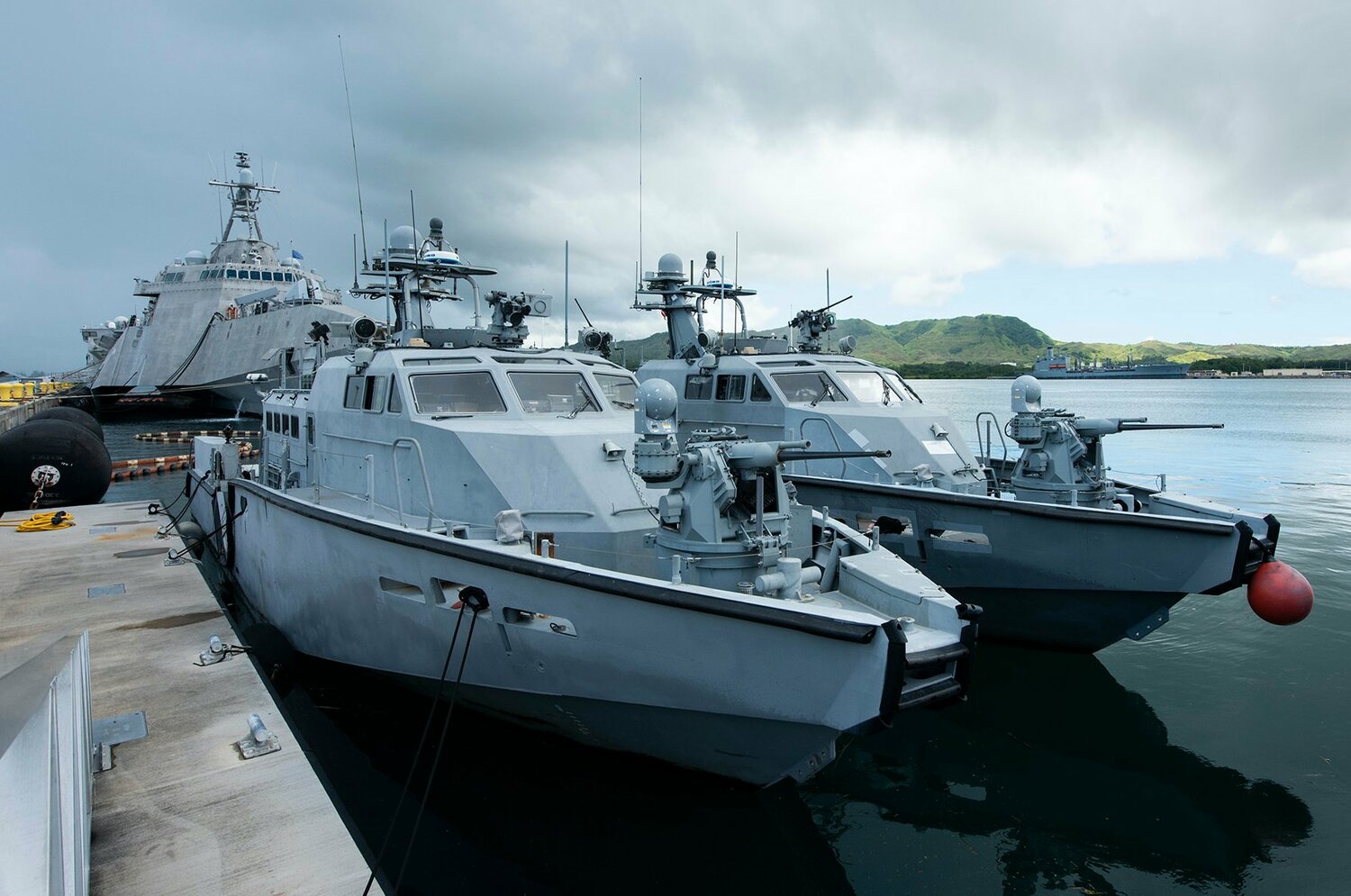 美國傳將軍援烏克蘭18艘巡邏艇，據推測可能是列入2022財年退役，最長艦齡僅僅6年的「馬克6型」(Mark Ⅵ)武裝巡邏艇。   圖：翻攝US Navy