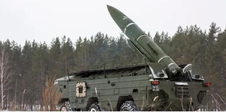 俄軍 Tochka-U 導彈發射車前往攻擊烏克蘭利西昌斯克。    圖 : 翻攝自臉書/ 戰鬥情報中心CIC