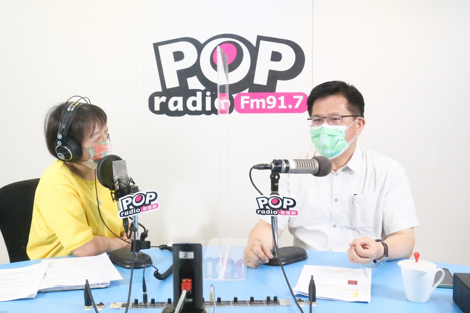 前交通部長林佳龍1日接受《POP搶先爆》主持人邱明玉   圖：《POP搶先爆》提供