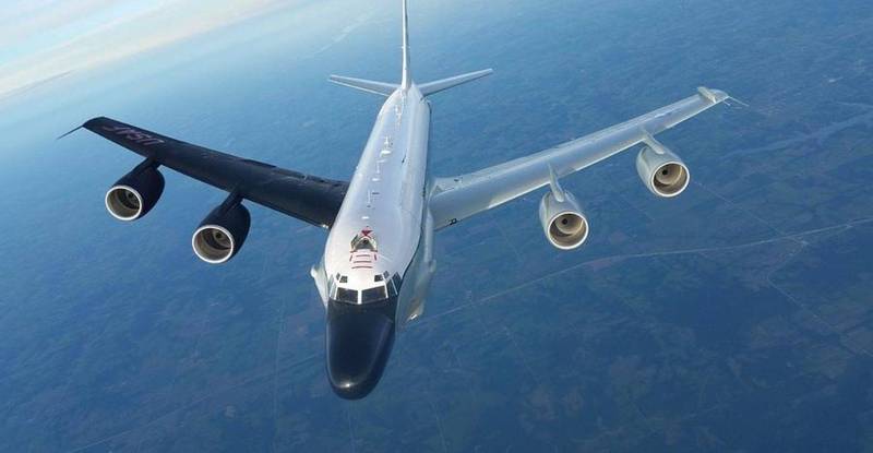 美國空軍專責監視導彈動態的RC-135S「眼鏡蛇球」(Cobra Ball)電子偵察機。   圖：翻攝美國空軍官網