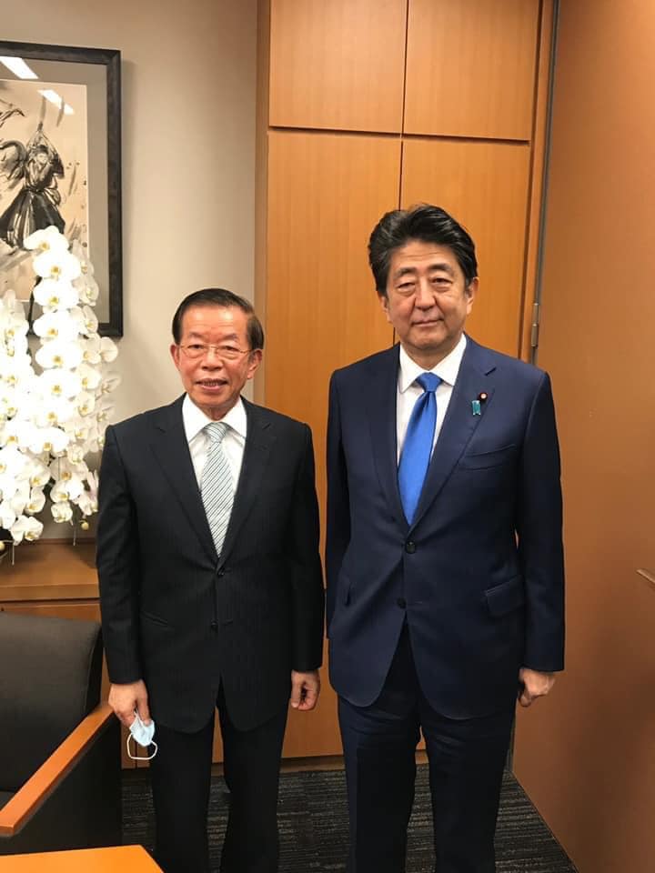 (影)安倍晉三逝世 謝長廷：不讓善的循環因暴力終止