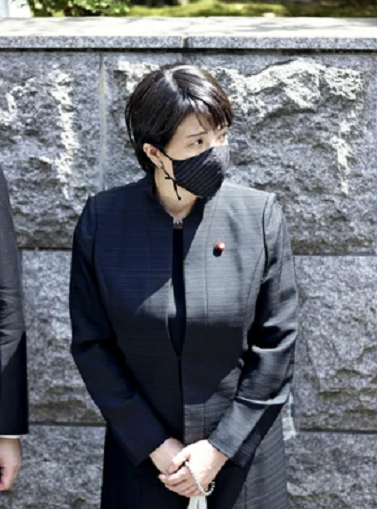 安倍遺體抵達東京家中 8小時車程愛妻全程陪伴