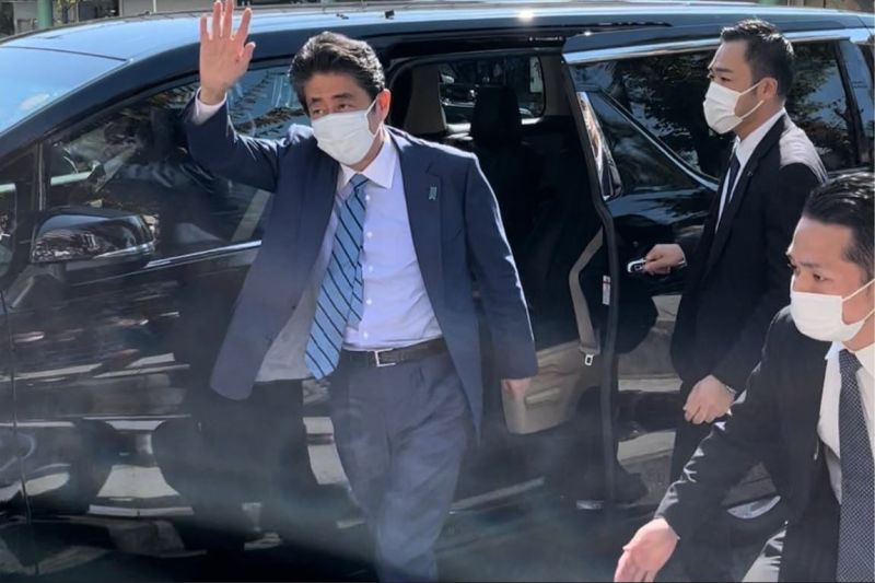 私下暖舉曝光！安倍親筆回信小男孩