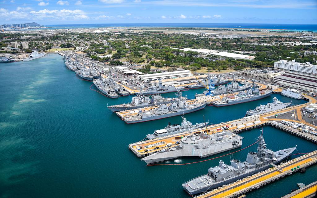 2022年環太平洋演習(RIMPAC 2022)，多國艦艇泊靠夏威夷珍珠港。   圖：翻攝US Navy（資料照）