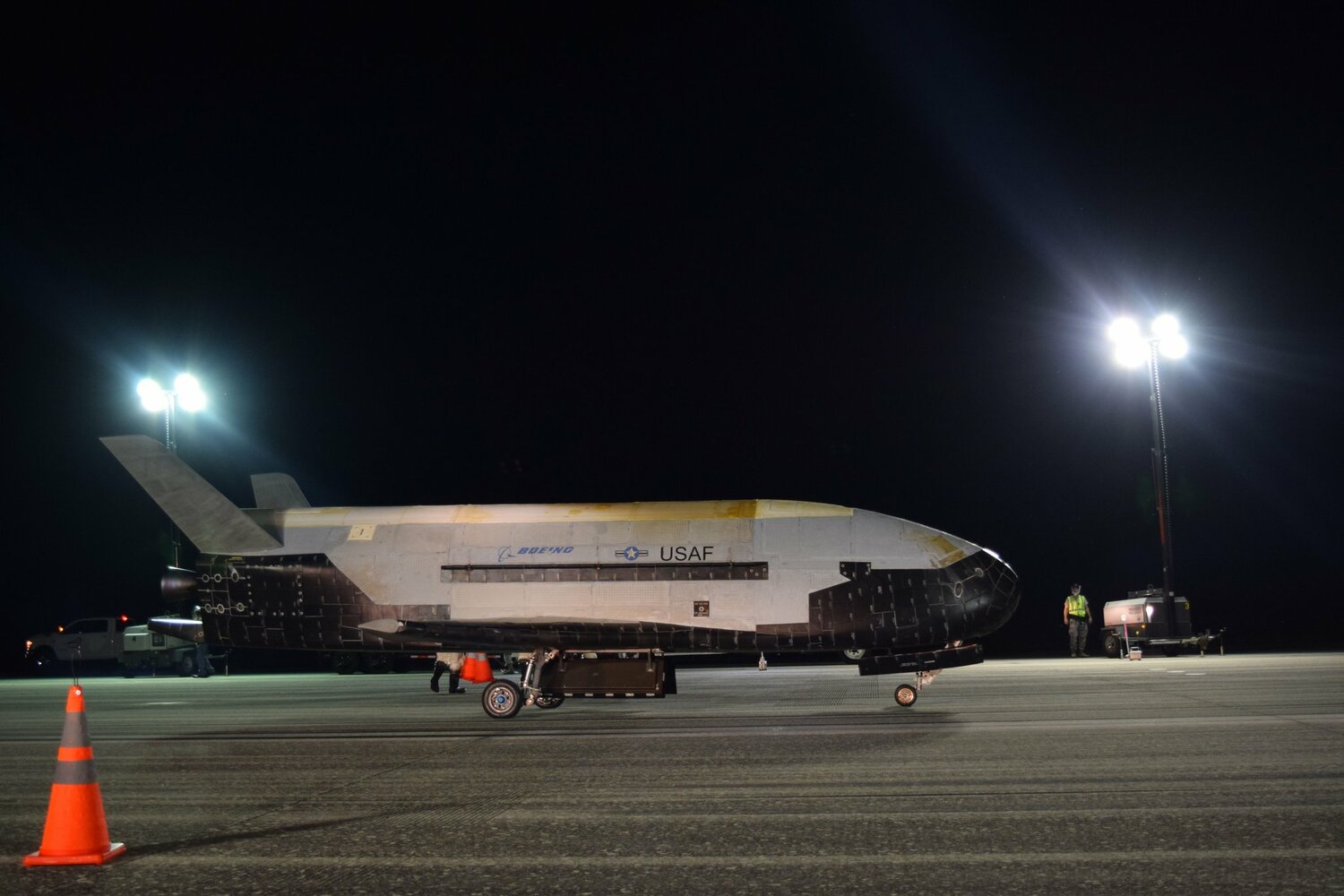 每天刷新紀錄！美軍X-37B太空飛機突破780天在軌紀錄還在飛…
