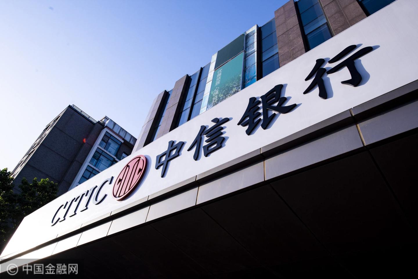 中國停貸事件波及這15家銀行  官方急說 : 影響不大 風險可控