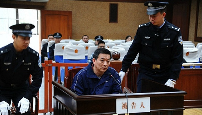 有黨證真好! 中共當局「自爆」有官員獲刑入獄薪水照領 引發民怨