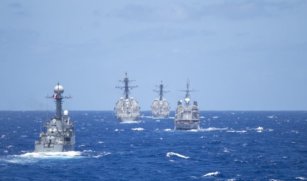 【更新】環太軍演驚傳火燒船 秘魯海軍「偽裝號」近6小時撲滅2傷