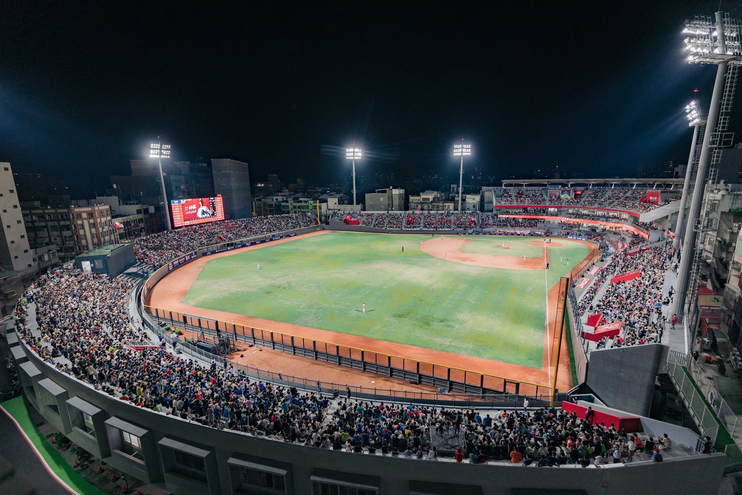 新竹棒球場開幕後爭議不斷。   圖：翻攝自沈慧虹臉書（資料照）