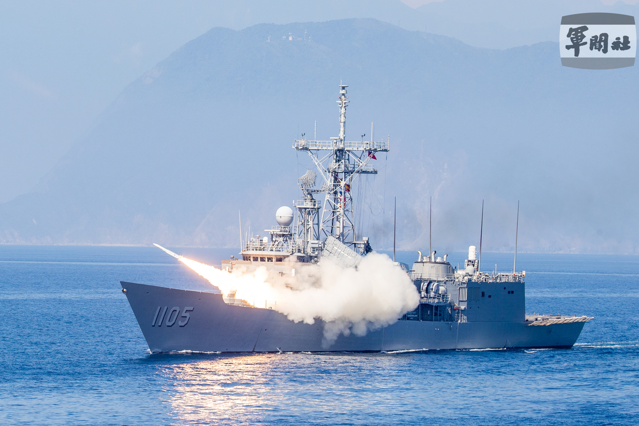 The overall national defense budget of 20112 reached 586.3 billion yuan. The picture shows that during the Hanguang 38 exercise, the Chenggong-class ship carried out standard-type missile firing. Figure: Military News Agency (file photo)