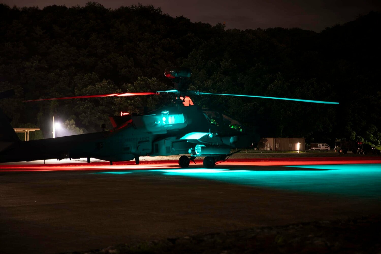 (影) 3年來首次! 駐韓美軍阿帕契直升機實彈演習 應對南北韓緊張局勢