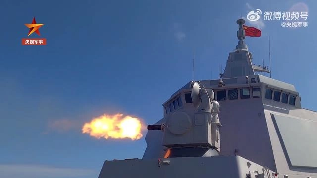 裴洛西訪亞洲中共秀肌肉？解放軍萬噸「延安艦」南海公開實戰演練