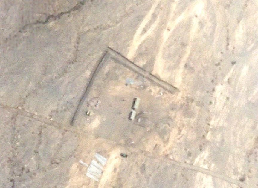 新疆羅布泊地區被衛星拍到，有新建的電力設施和建築。   圖 : 翻攝自Planet Labs PBC