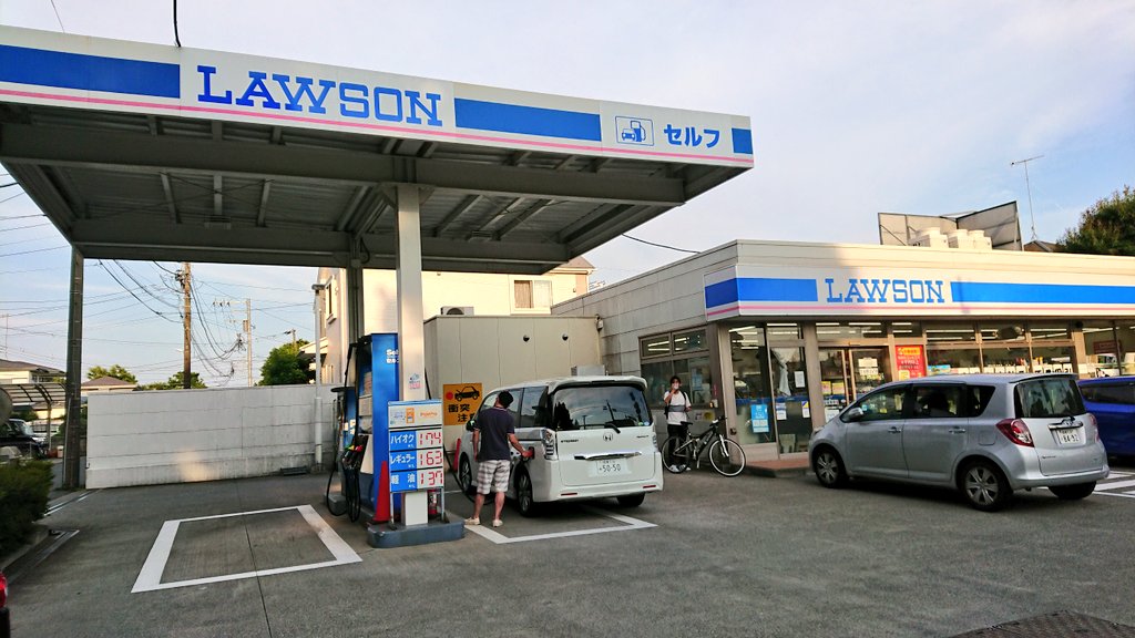 加油順便看頭殼有沒壞? 日加油站出現「大腦檢查車」引熱議 單次收費要五千