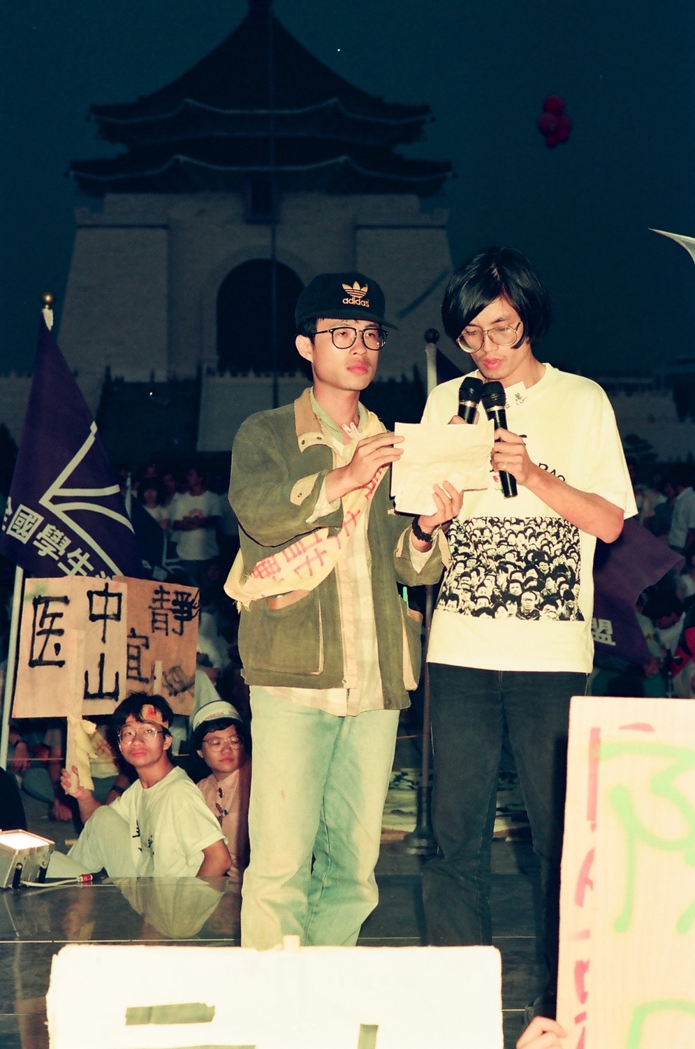 嘉義縣長翁章梁（左）曾任野百合學運廣場總指揮。 圖：翁章梁/提供