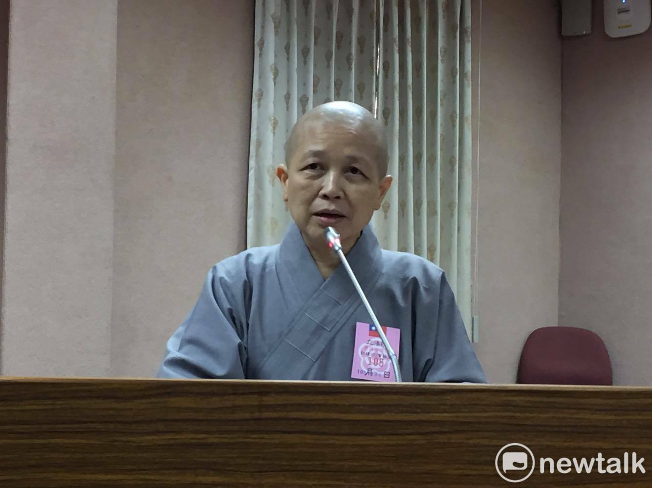拒「65歲以上健保免給付」優惠 釋昭慧預言:下一代比法國更慘