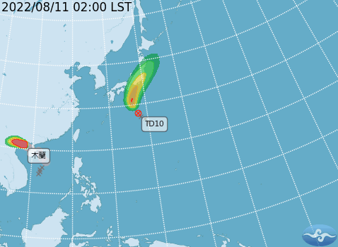 台灣的東北方日本海面出現熱帶性低氣壓，正以每小時11公里的速度向西北移動，有發展為輕度颱風趨勢。   圖：中央氣象局/提供