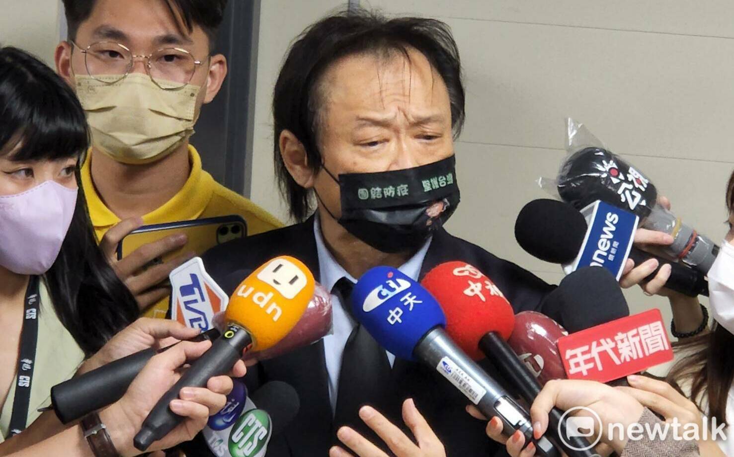 柯文哲批機場舉牌太好笑 王世堅曝數據：台北市已淪「詐騙之都」 | 政治