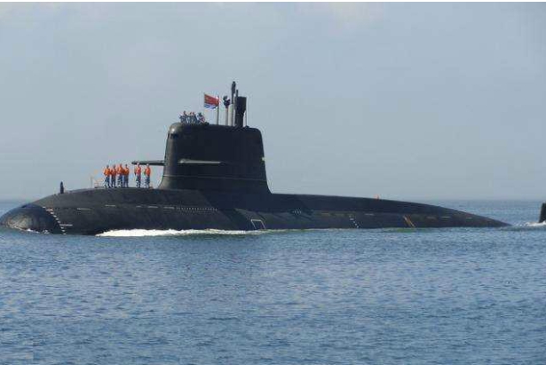 中共海軍的最新潛艇039DC型，具流線型外觀。   圖 : 翻攝自KKNews