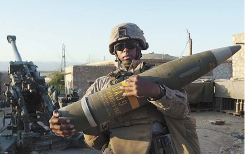 美國過去提供給烏克蘭的 M982 「神劍」精確制導砲彈，可使用M777榴彈砲來發射。   圖 : 翻攝自iFuun.com