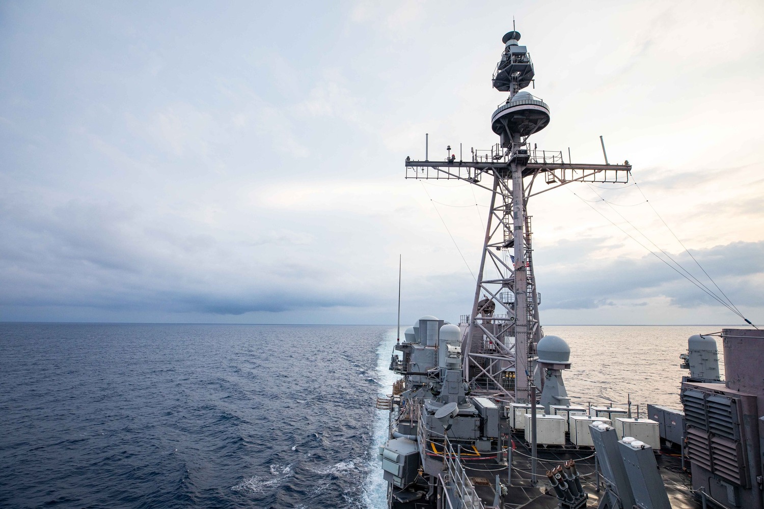 美軍8月28日雙艦穿越台海，U.S. 7th Fleet臉書發聲明。   圖:翻攝自U.S. 7th Fleet臉書
