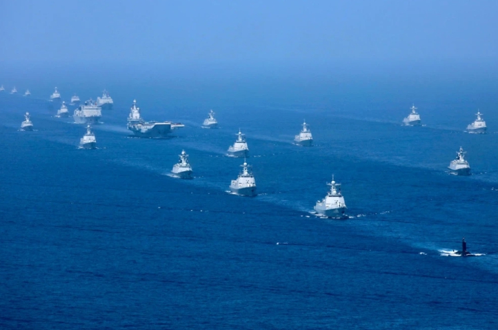 中國海軍航母的大編隊戰鬥群。 圖 : 翻攝自環球網 中國海軍航母的大編隊戰鬥群。 圖 : 翻攝自環球網