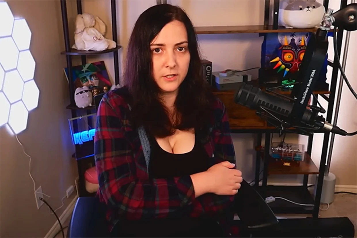 克拉拉．索倫蒂( Clara Sorrenti )，加拿大跨性別 Twitch 遊戲實況主「Keffals」，遭Kiwi Froms用戶網暴甚至被死亡威脅。   圖:翻攝自Keffals YouTube
