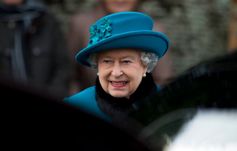 ▲英國女王伊莉莎白二世(Queen Elizabeth II)於英國時間9月8日下午(台灣時間9日凌晨)辭世,享耆壽96歲。 (圖/美聯社/達志影像) ▲英國女王伊莉莎白二世(Queen Elizabeth II)於英國時間9月8日下午(台灣時間9日凌晨)辭世,享耆壽96歲。 (圖/美聯社/達志影像)