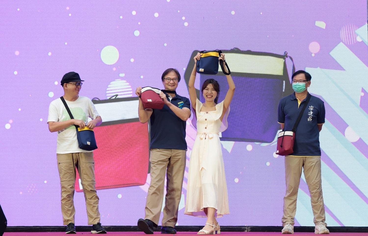 第8代國慶嗡嗡包時尚走秀。   圖：台北市民政局提供